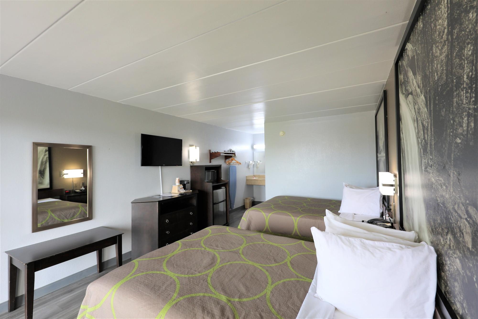 Super 8 By Wyndham Manassas