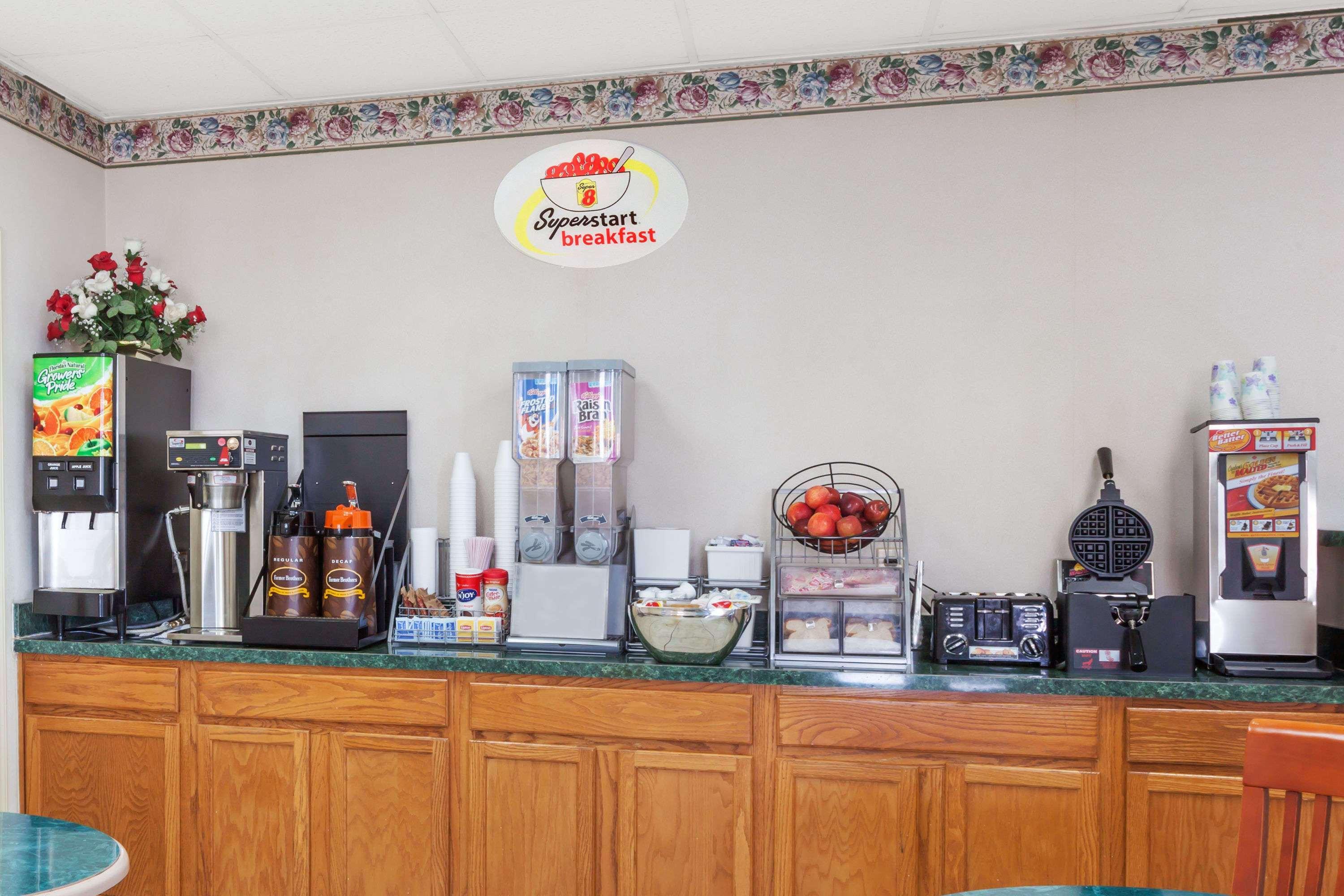Hotel Super 8 By Wyndham